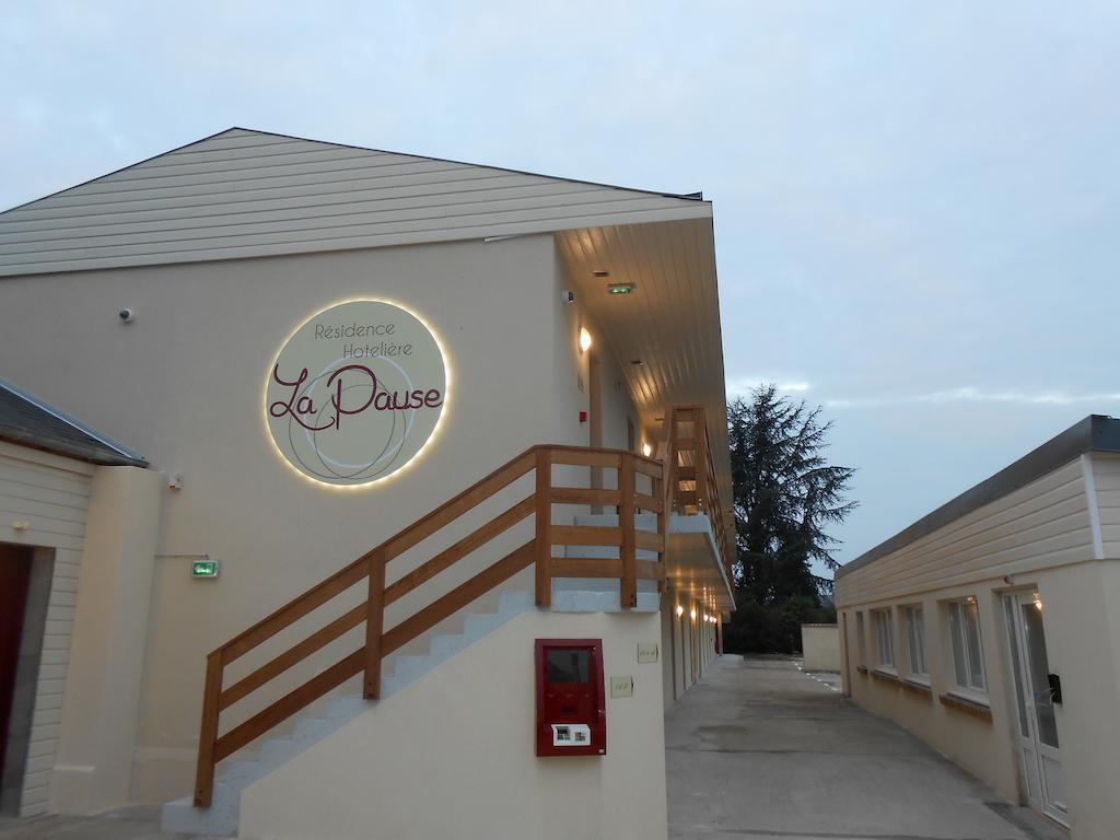 Hotel La Pause Évreux Exterior foto